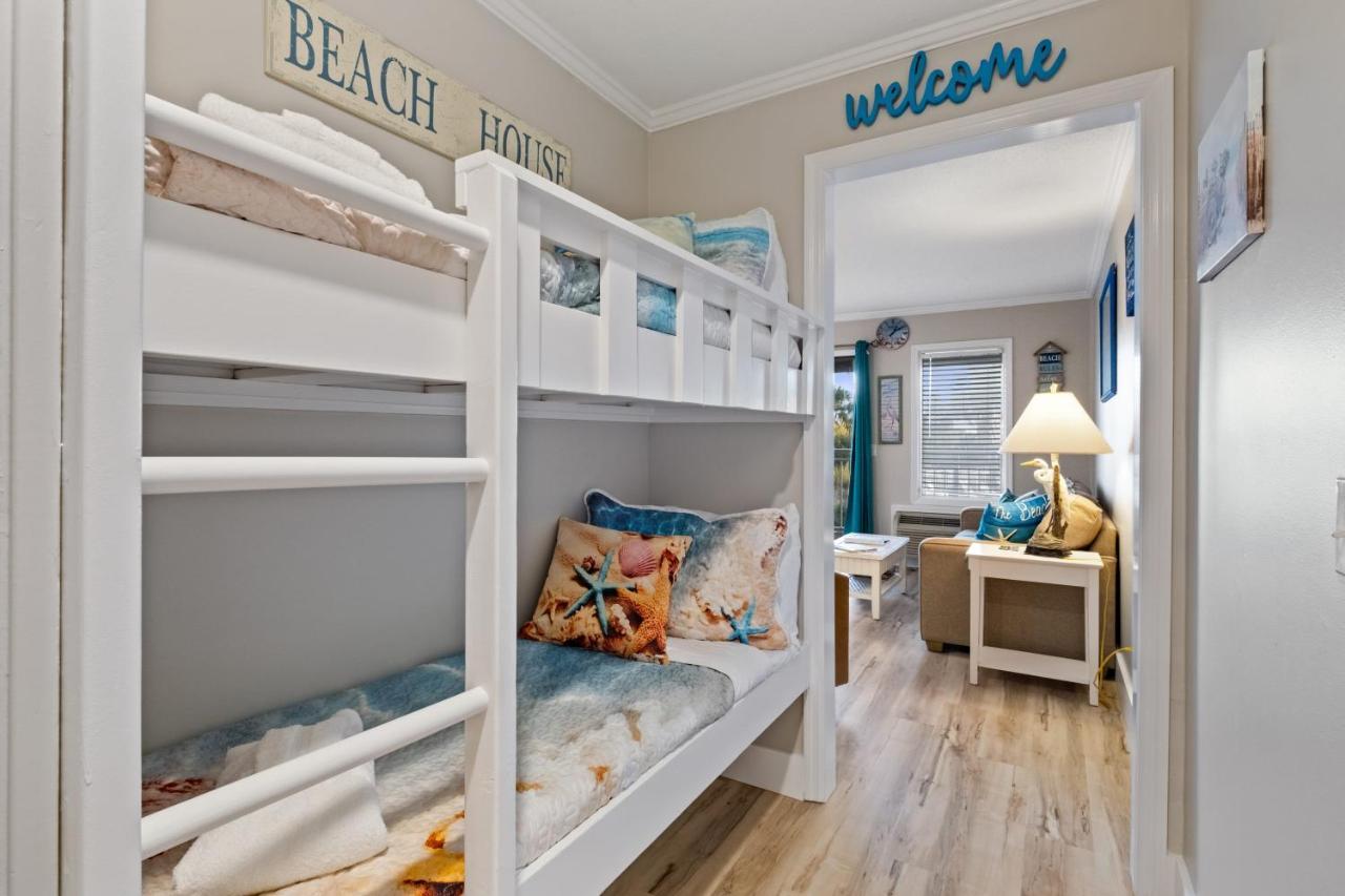 Ocean Dunes Villas #111, Beach Condo In Coligny Beach, 43 S Forest Beach Dr, Hilton Head Sc, Oceanfront Condo, Heated Pool, By Vacation Rental Hhi Hilton Head Island Kültér fotó