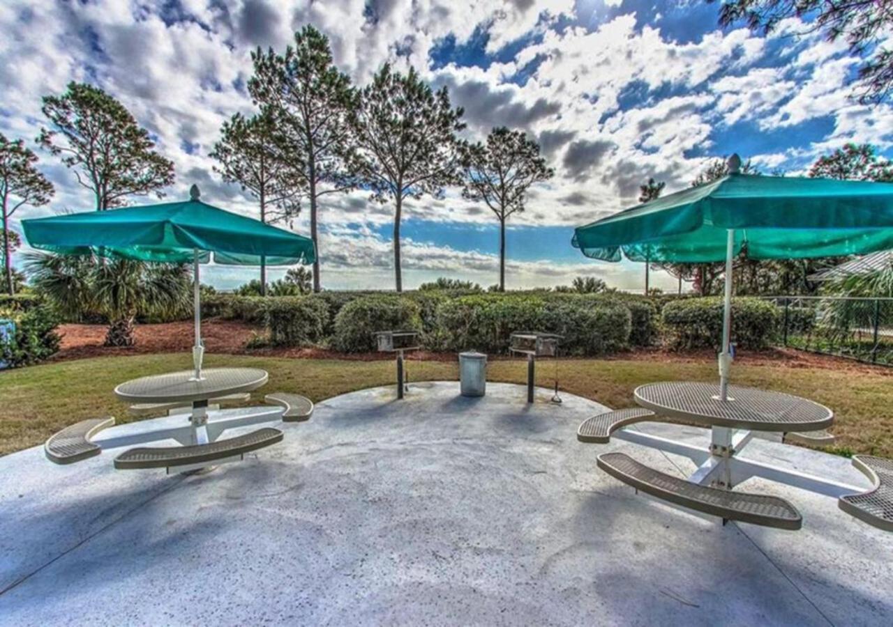 Ocean Dunes Villas #111, Beach Condo In Coligny Beach, 43 S Forest Beach Dr, Hilton Head Sc, Oceanfront Condo, Heated Pool, By Vacation Rental Hhi Hilton Head Island Kültér fotó