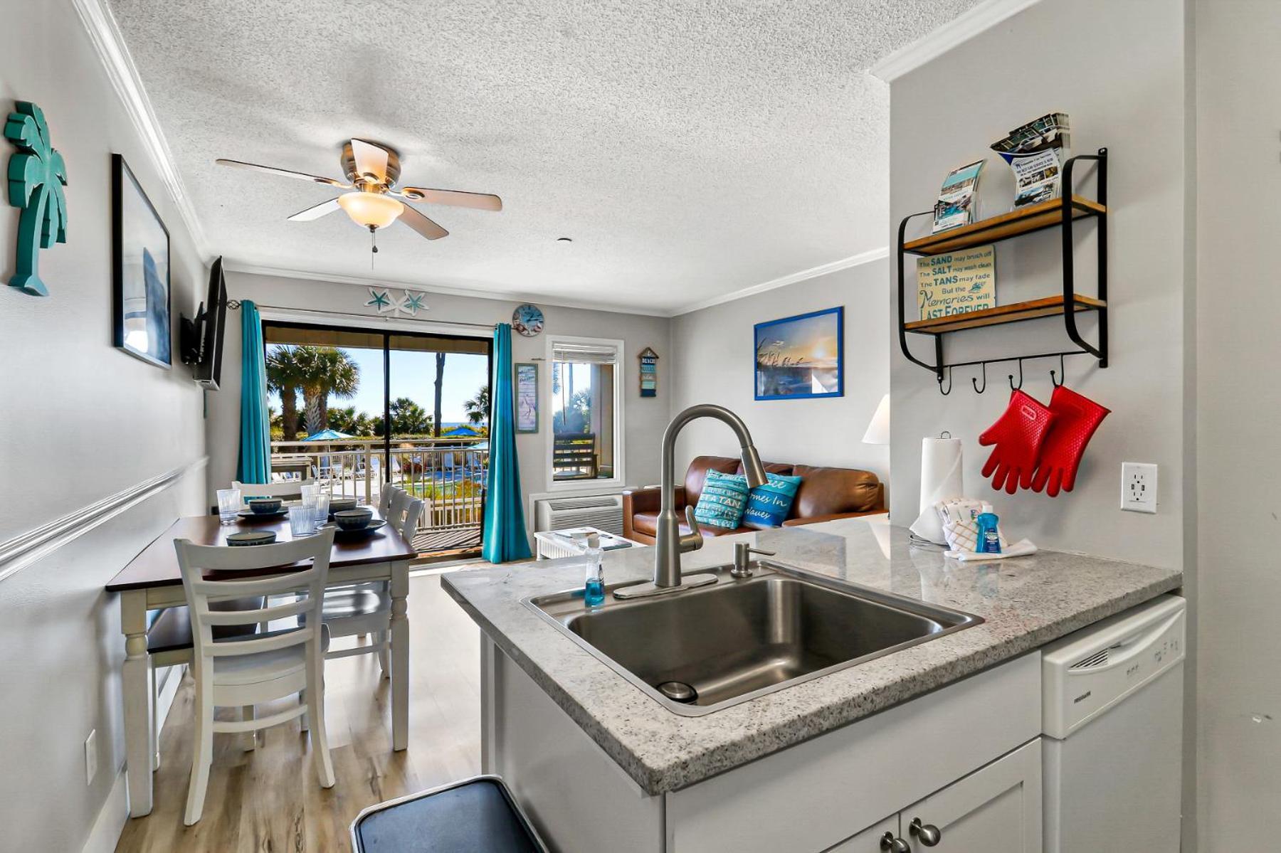 Ocean Dunes Villas #111, Beach Condo In Coligny Beach, 43 S Forest Beach Dr, Hilton Head Sc, Oceanfront Condo, Heated Pool, By Vacation Rental Hhi Hilton Head Island Kültér fotó