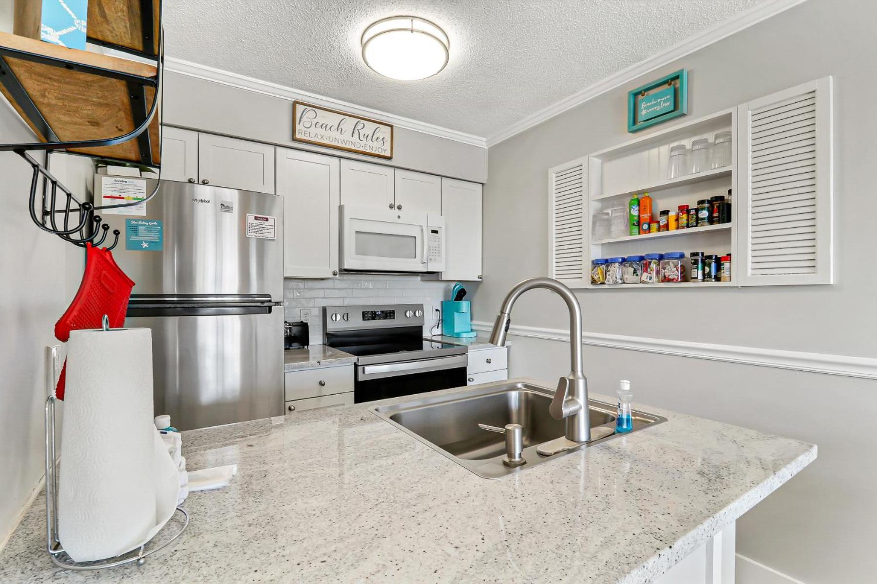 Ocean Dunes Villas #111, Beach Condo In Coligny Beach, 43 S Forest Beach Dr, Hilton Head Sc, Oceanfront Condo, Heated Pool, By Vacation Rental Hhi Hilton Head Island Kültér fotó